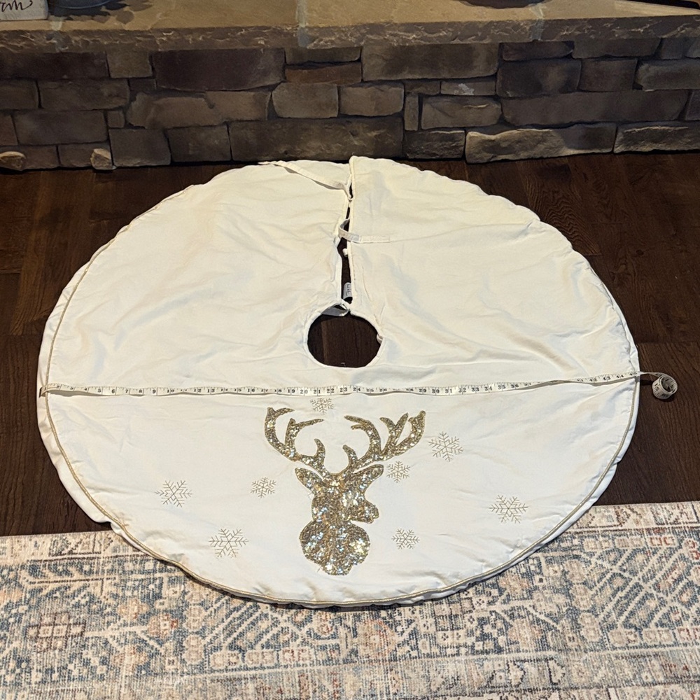 White Tree Skirt with Gold Reindeer Design